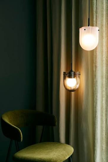 GUBI - Seine Pendant Light - Coral & Antique Brass