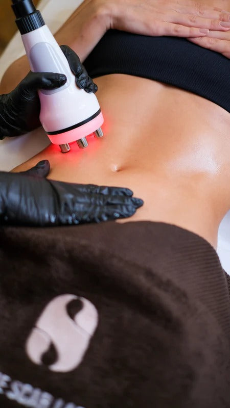 Lipocavitation Corps + Kobido : Réduire Les Amas Graisseux (Ventre, Cuisses Etc.) + Massage Visage