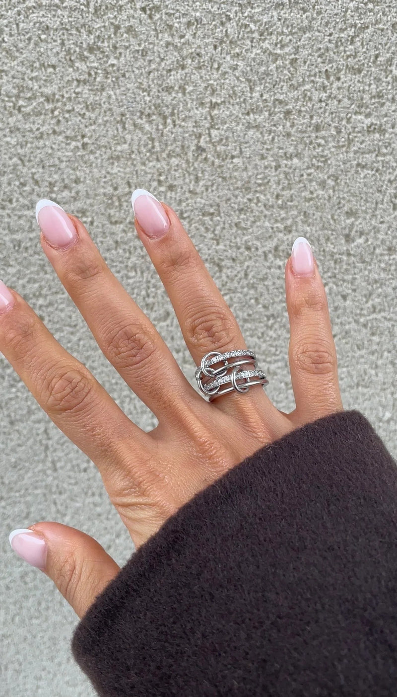 Anillo de doble costura