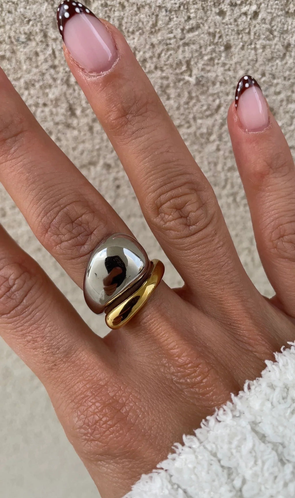 Anillo Abrazo Voluminoso