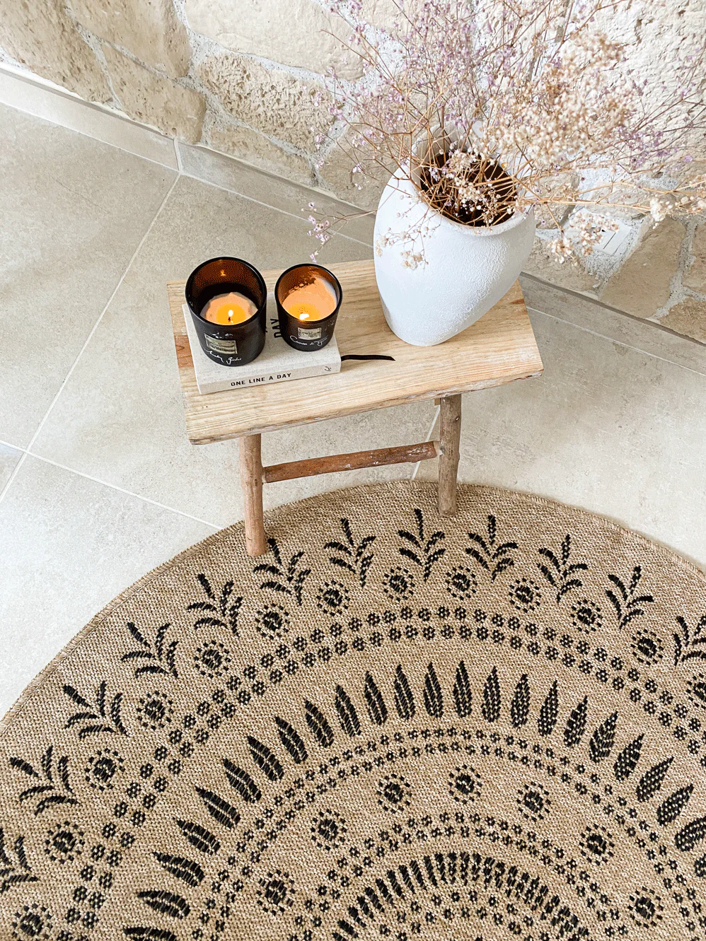 Round Nature Rug Natural Jute Effect - Black Oriental Patterns