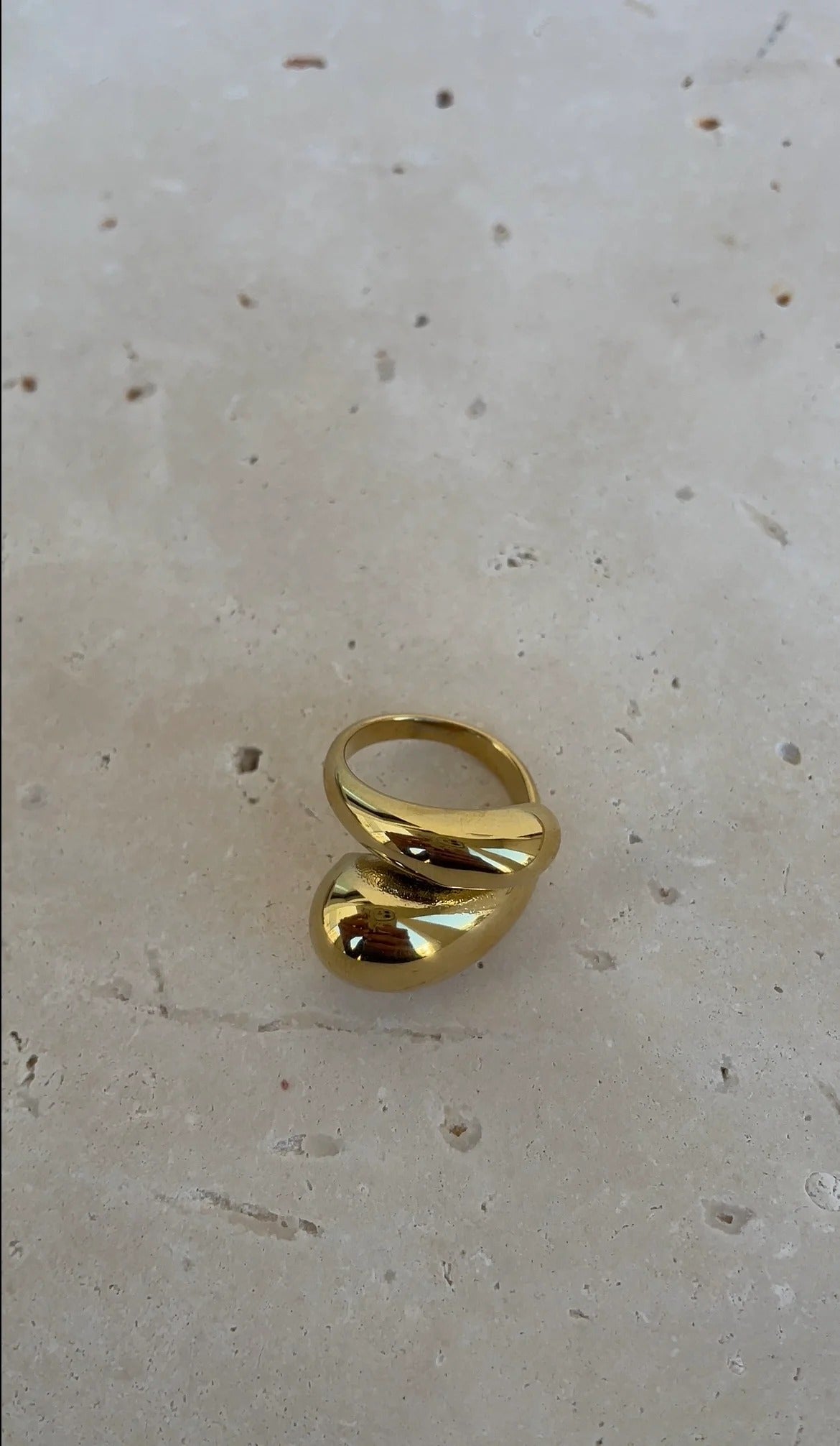 Anillo Abrazo Voluminoso