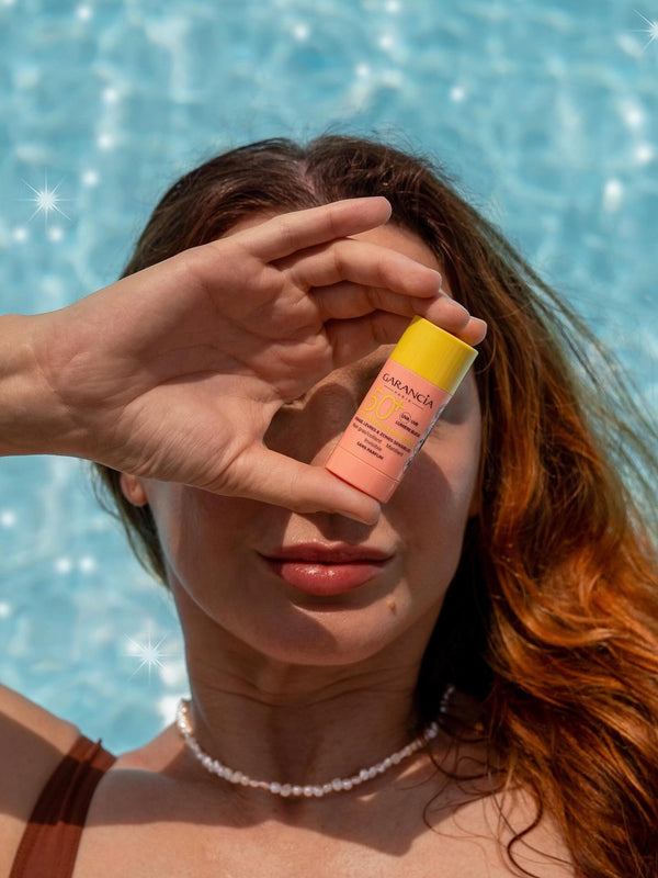 Stick Solar Invisible Spf50+ - Antiedad y Antimanchas
