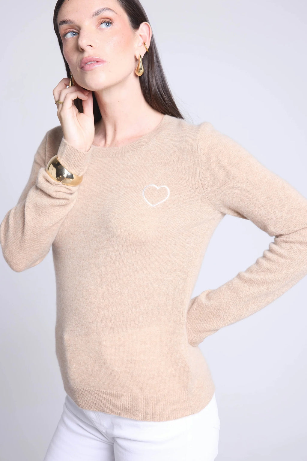 Pull Col Rond Cœur Broderie Anubis - Beige Creme Blanc - Femme