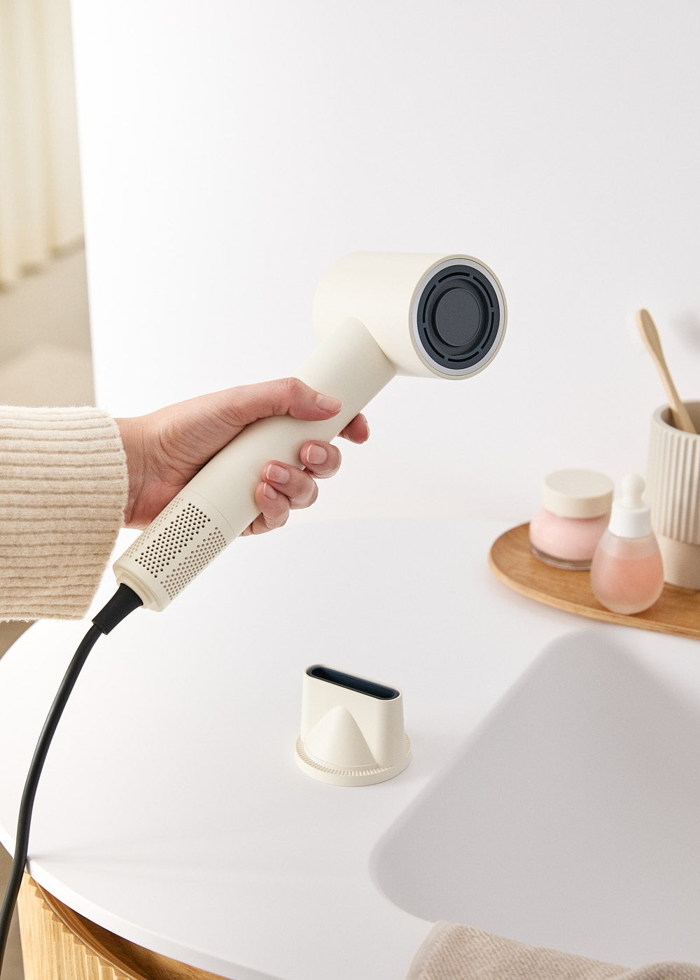 Ion Styler - 1800W Ionic Hair Dryer - Off-White