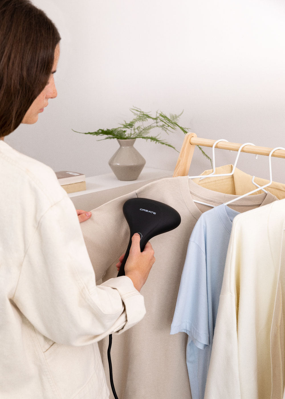 Iron Up - Vertical Steam Iron - Black