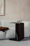 Beistelltisch COSMO aus pulverbeschichtetem Metall, moderno y funcional, ideal neben Sofa und Sessel.