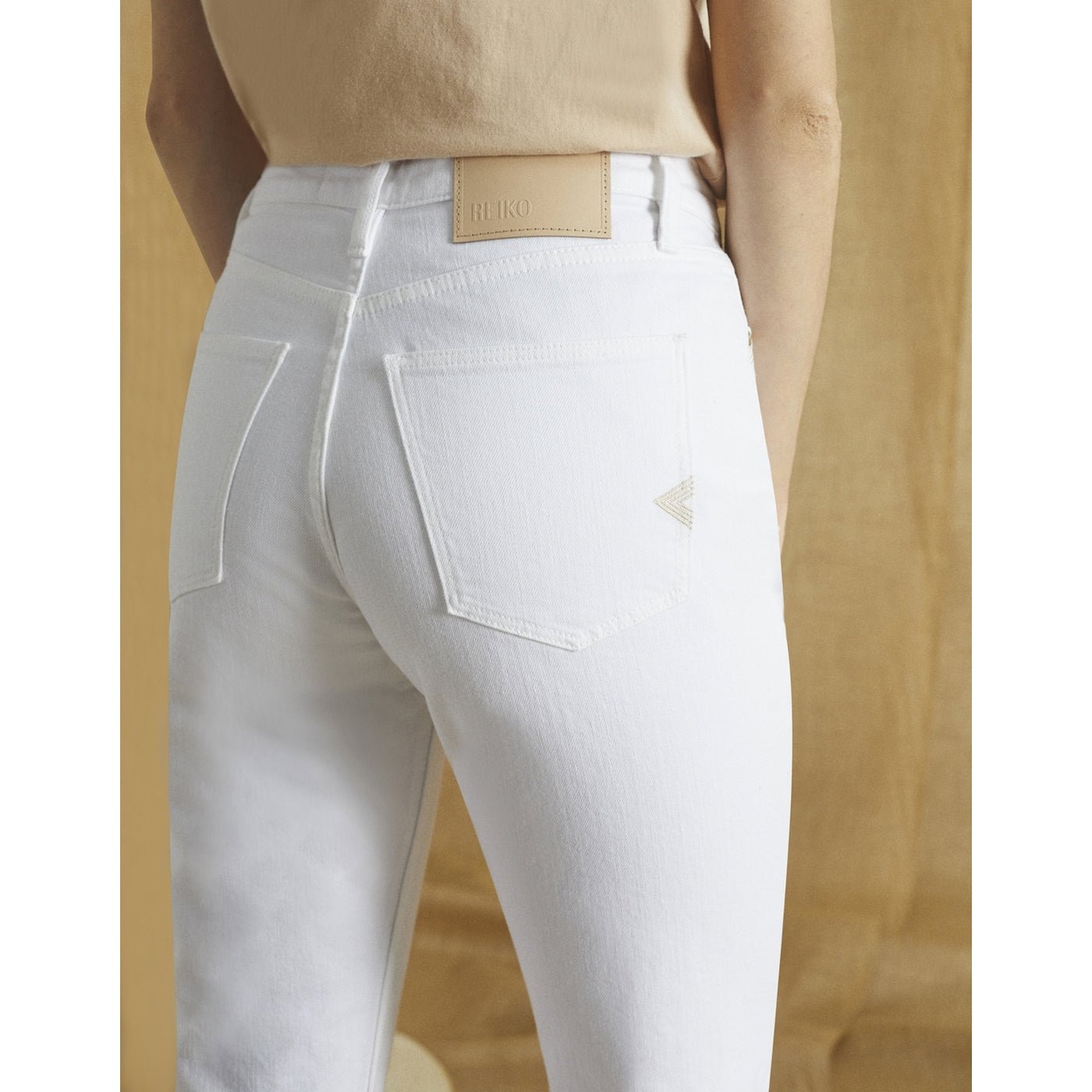 Jean Miloe - Dnmwhite - Mujer