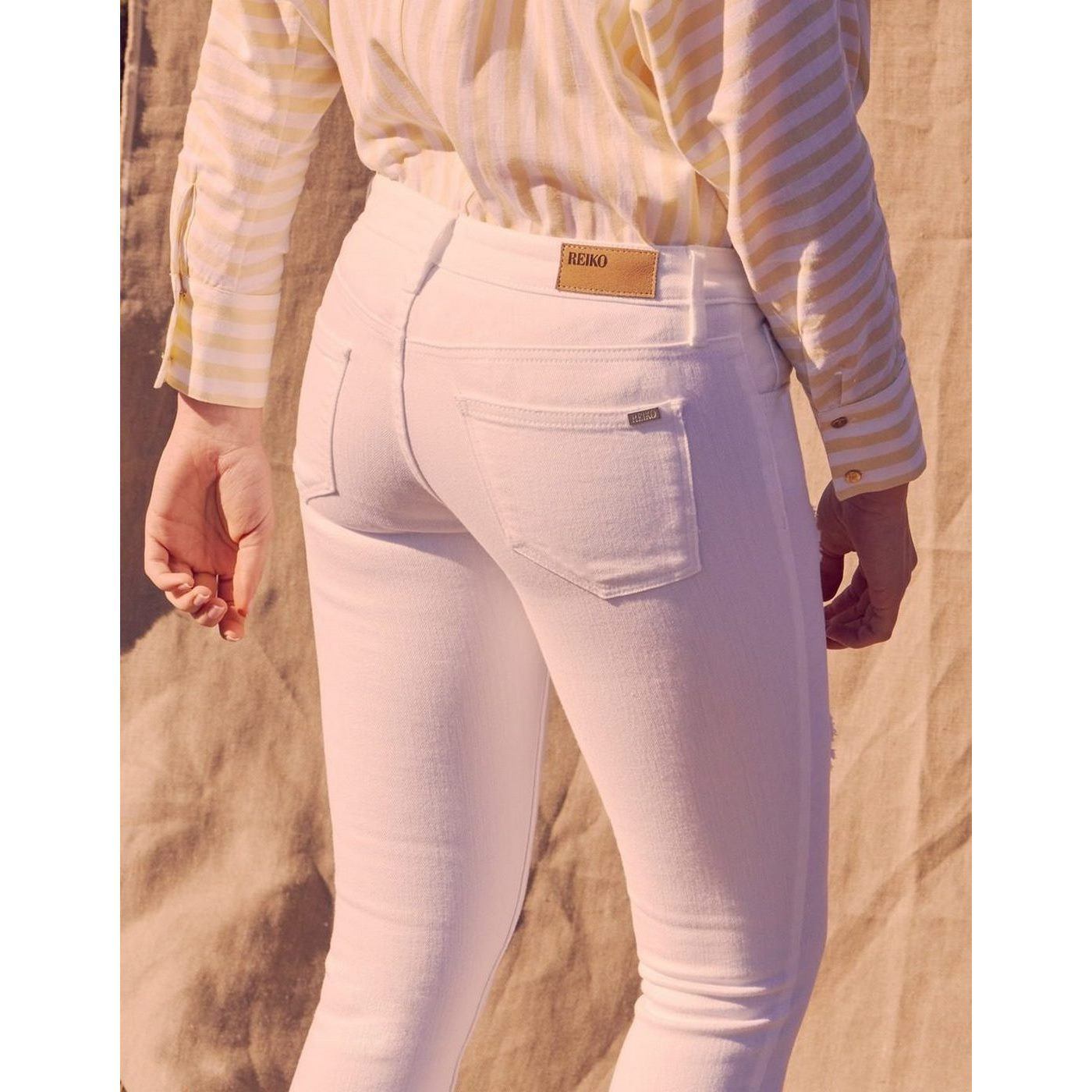 Lily Cropped Skinny Jeans - Denim White - Women