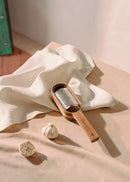Kitchenware Essentials - Rallador con cuenco de madera de acacia