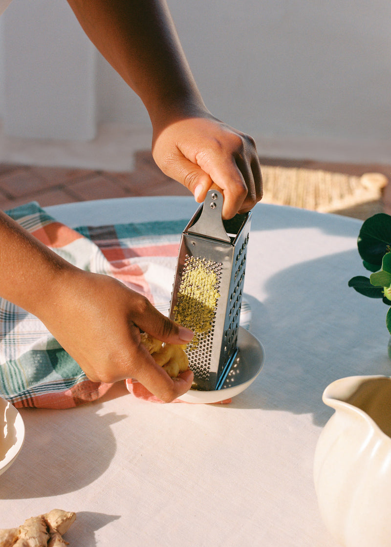 Kitchenware Essentials - Grater with Acacia Wood Handle