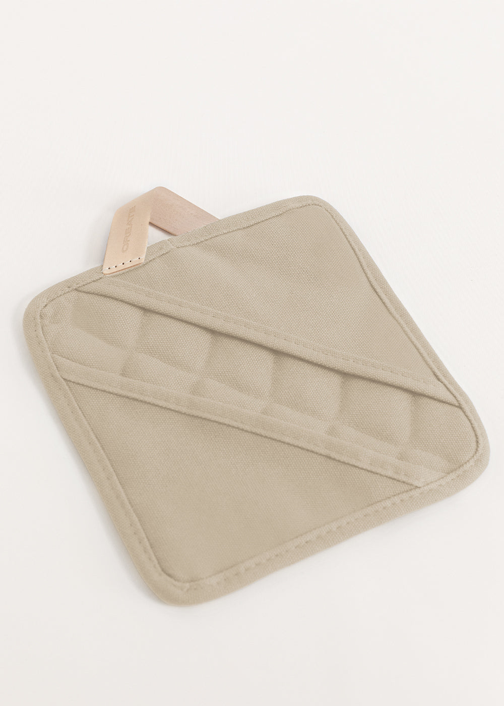 Kitchenware Studio - Oven Gloves - Sand