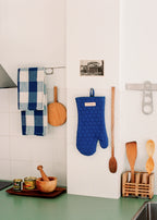 Kitchenware Studio - Oven Gloves - Cobalt Blue