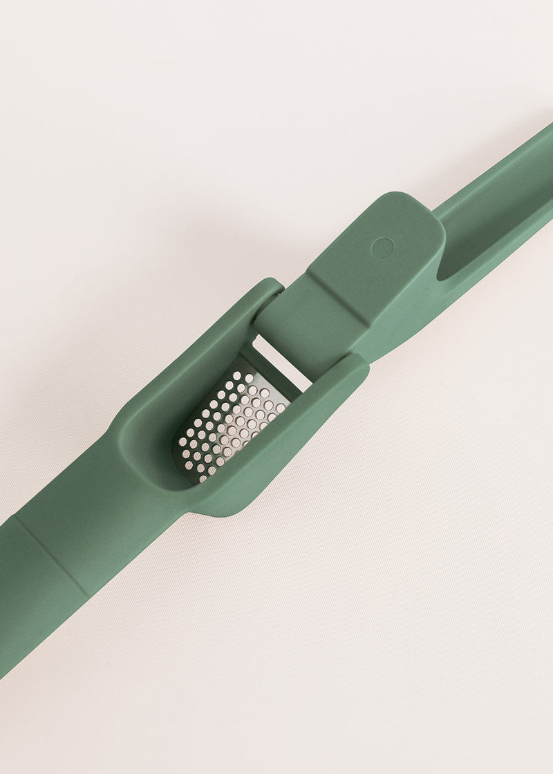 Kitchenware Studio - Prensa de ajos - Verde salvia