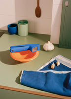 Kitchenware Studio - Presse-Ail - Bleu Cobalt