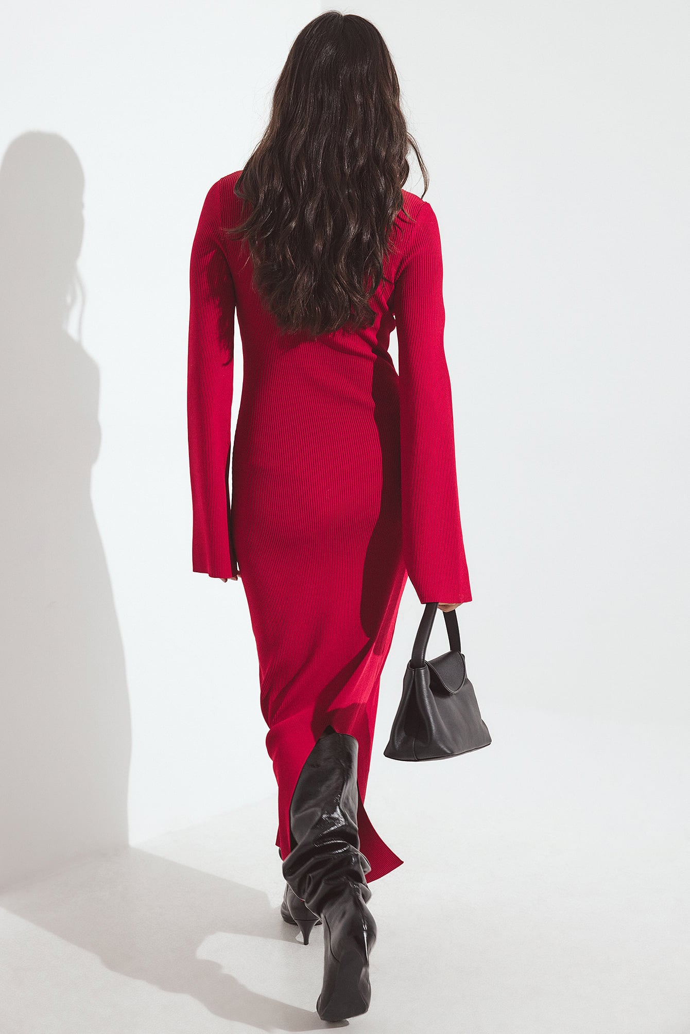 Fine Knitted Trumpet Sleeve Midi Dress Rouge