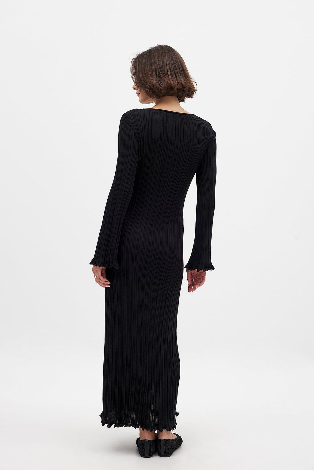 Robe Longue En Maille À Encolure Ronde Et Volants Noir