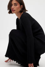 Robe Longue En Maille À Encolure Ronde Et Volants Noir