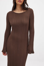 Robe Longue En Maille À Encolure Ronde Et Volants Marron