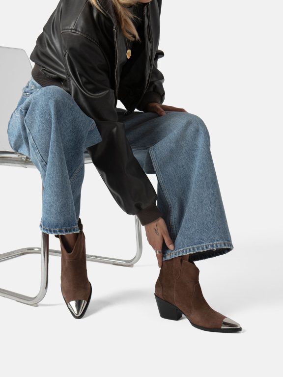 Manhattan Skyline Ankle Boots - Brown