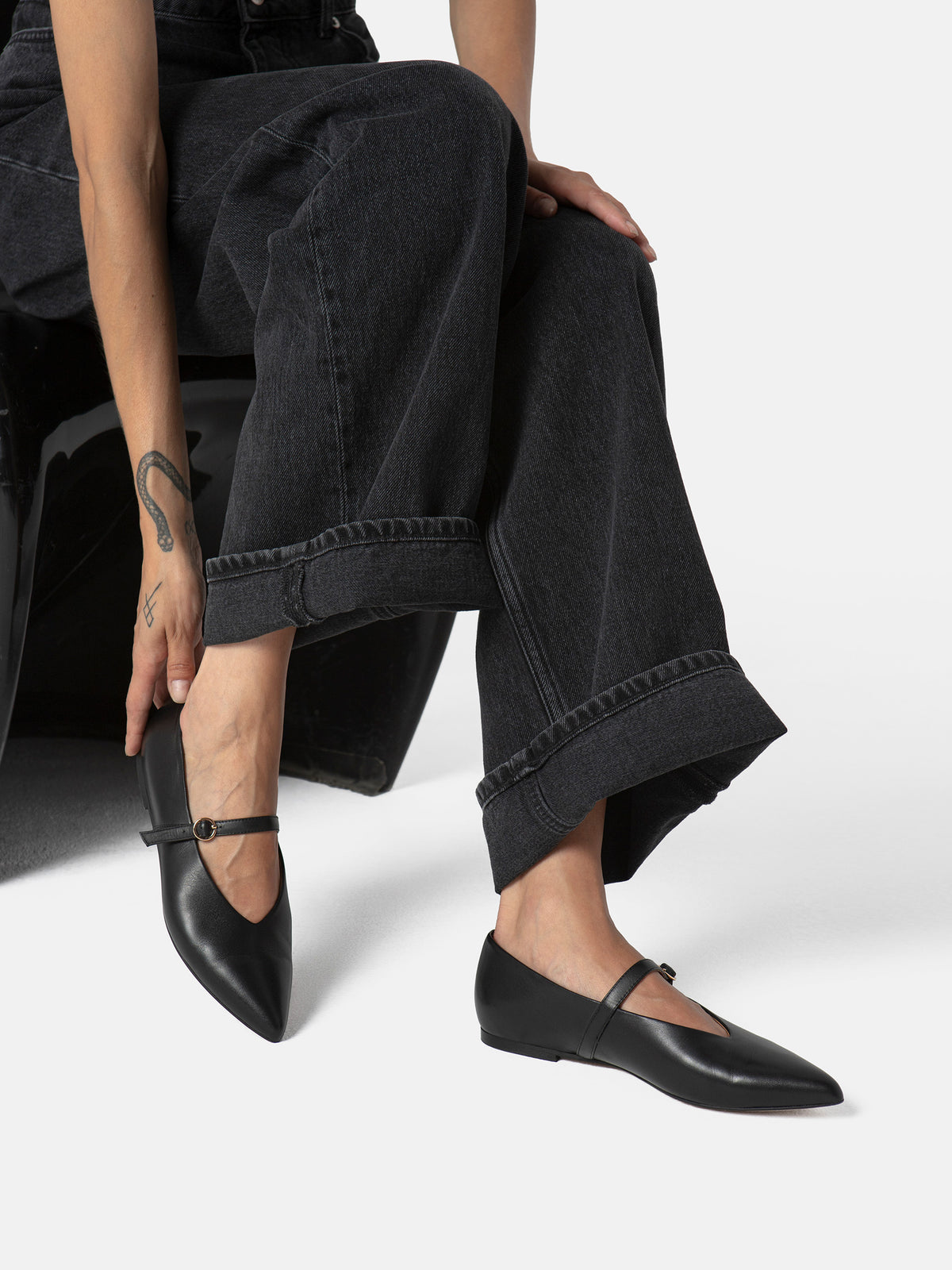 Ballerinas Different Part – Schwarz