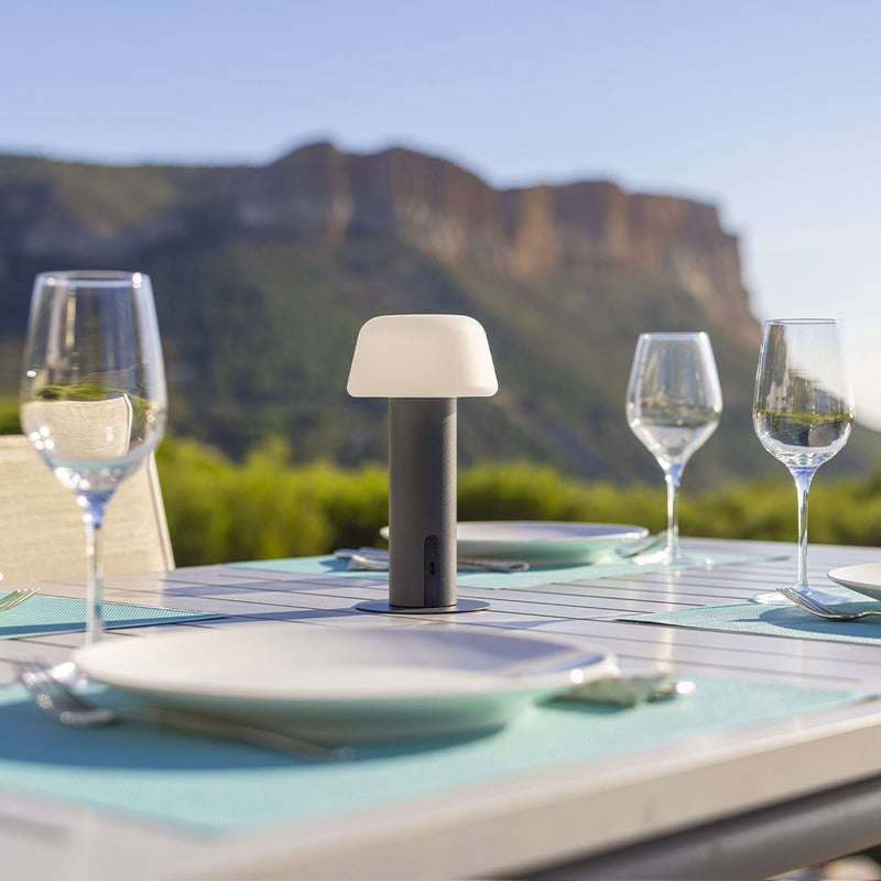 Wireless Table Lamp - Malo