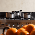 Le Trio De Casseroles Parfaites En Inox Avec Manches Noirs