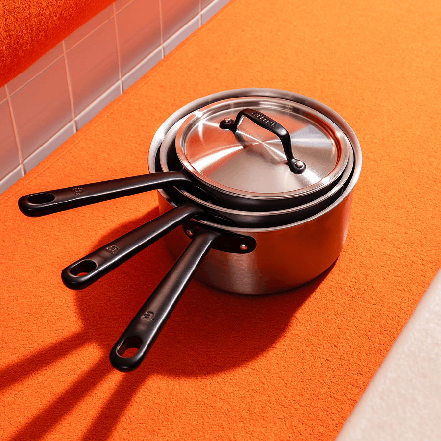 Le Trio De Casseroles Parfaites En Inox Avec Manches Noirs