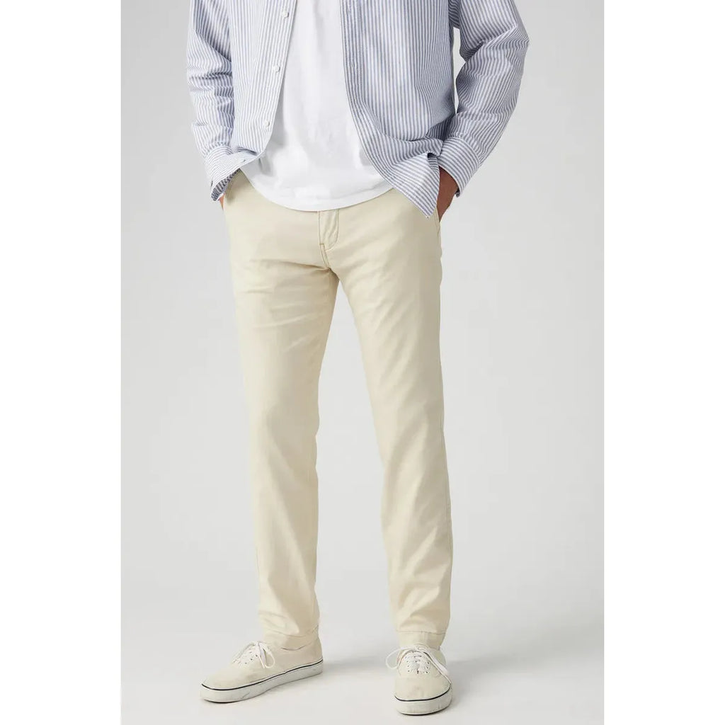 Pantalón Chino Levi's Xx Standard Ii Blanco
