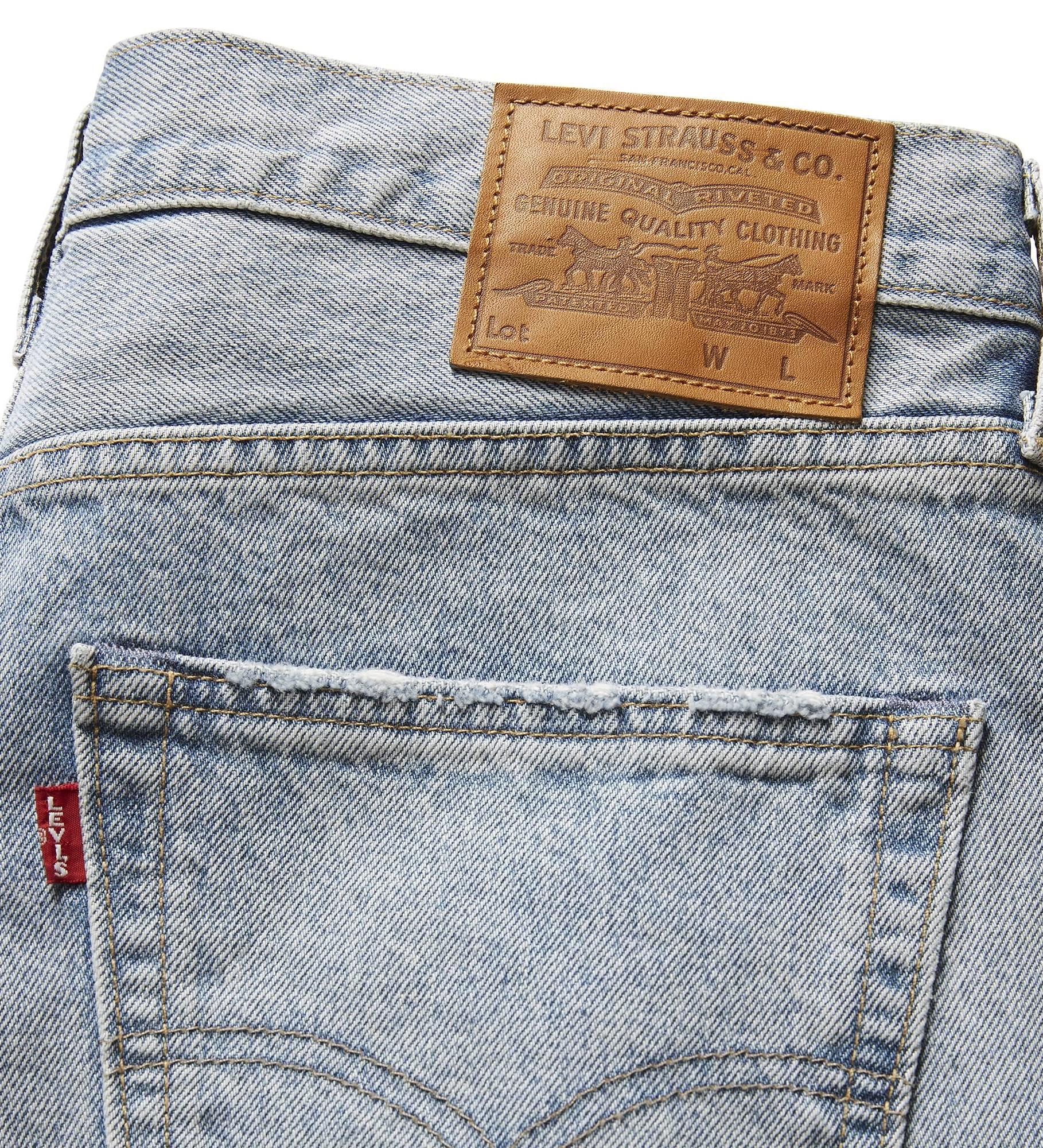 568™ Loose Straight Jeans