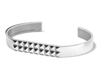 Brazalete de cinta plana con pirámides de 25 g