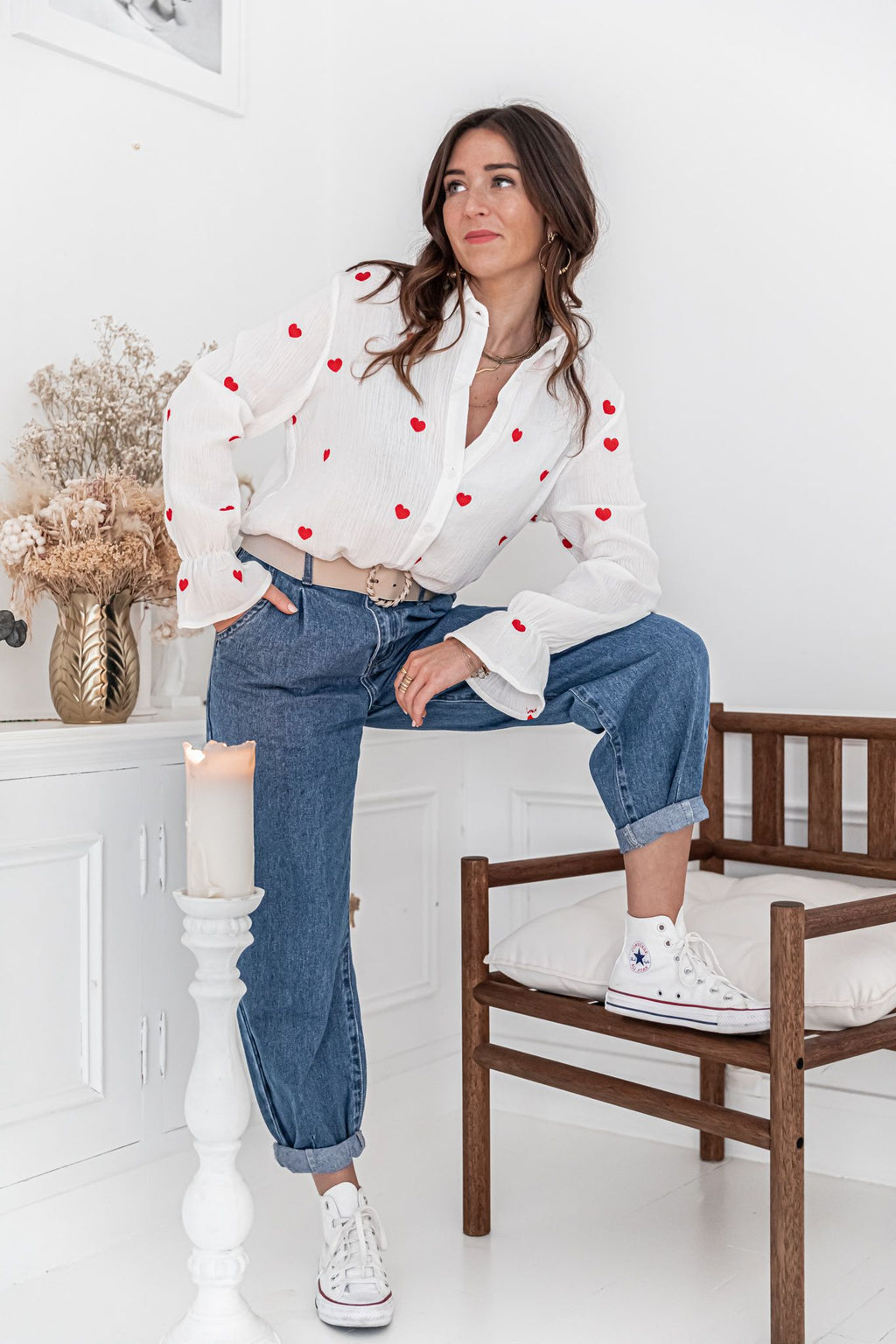 LISETTE Bianca - Camicia con cuori ricamati rossi