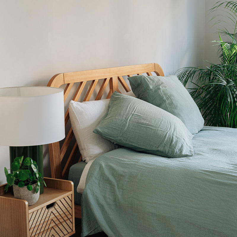 Cama de madera Alba - Acabado pino macizo / roble