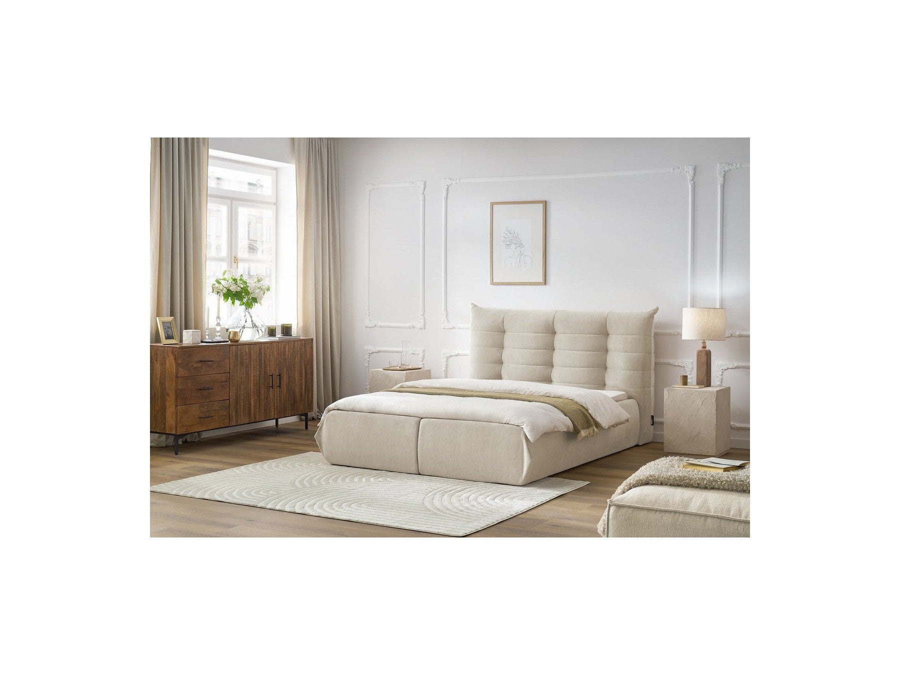 Clothilde - Storage Bed