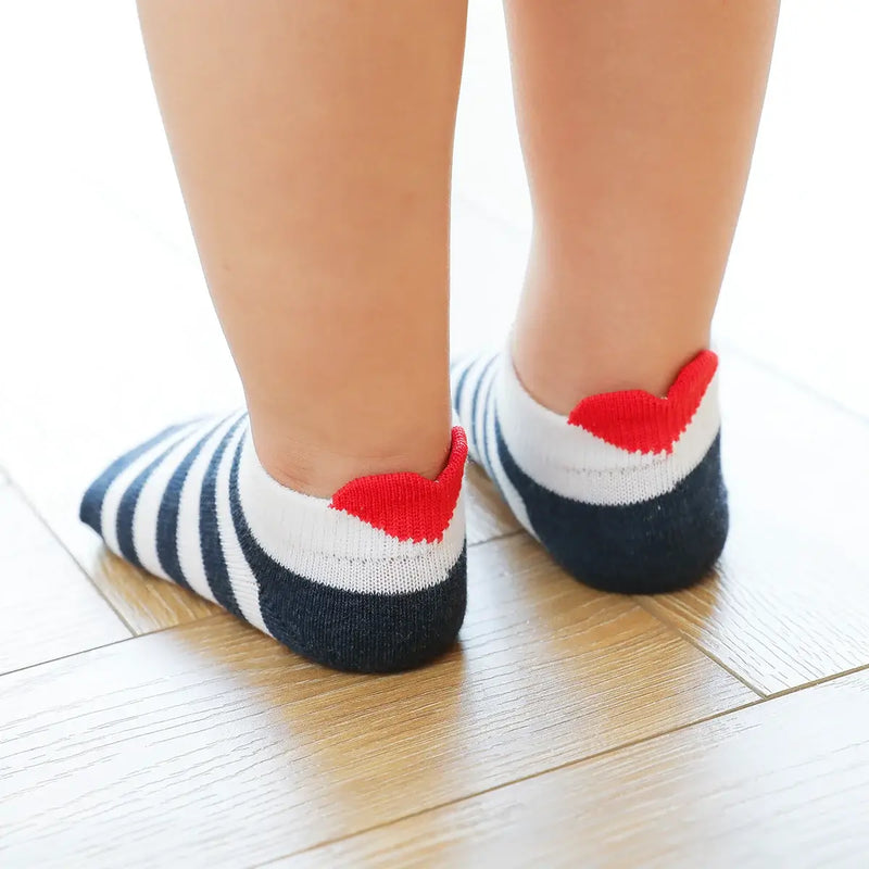 Chaussettes en coton pour enfant à motif cœur | Chaussettes douces et confortables | Disponibles dans une variété de couleurs et de motifs | Un cadeau idéal pour les enfants de tous âges