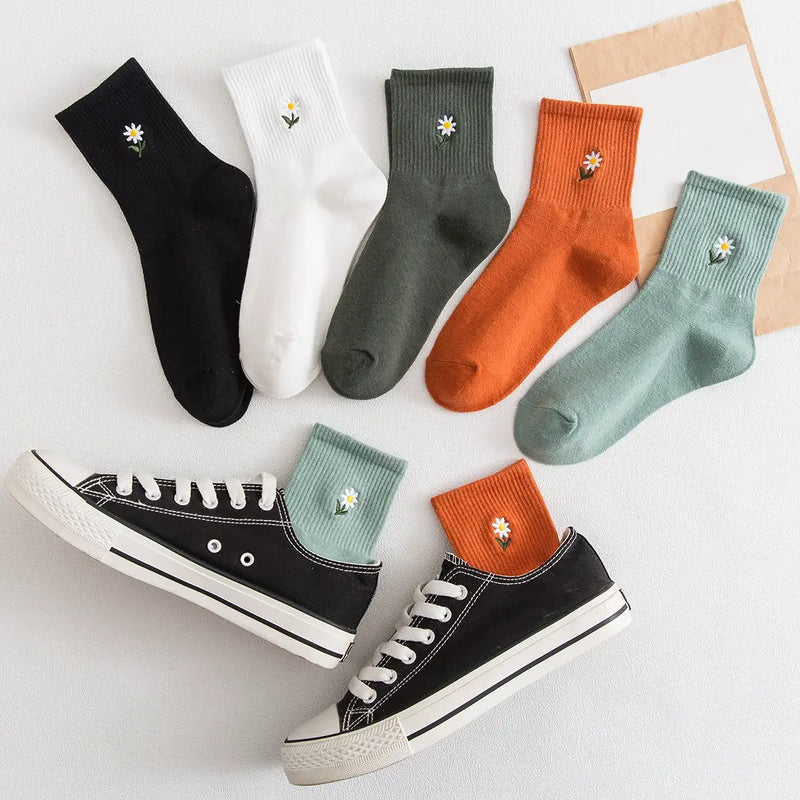 Pack de 5 calcetines altos con margarita bordada