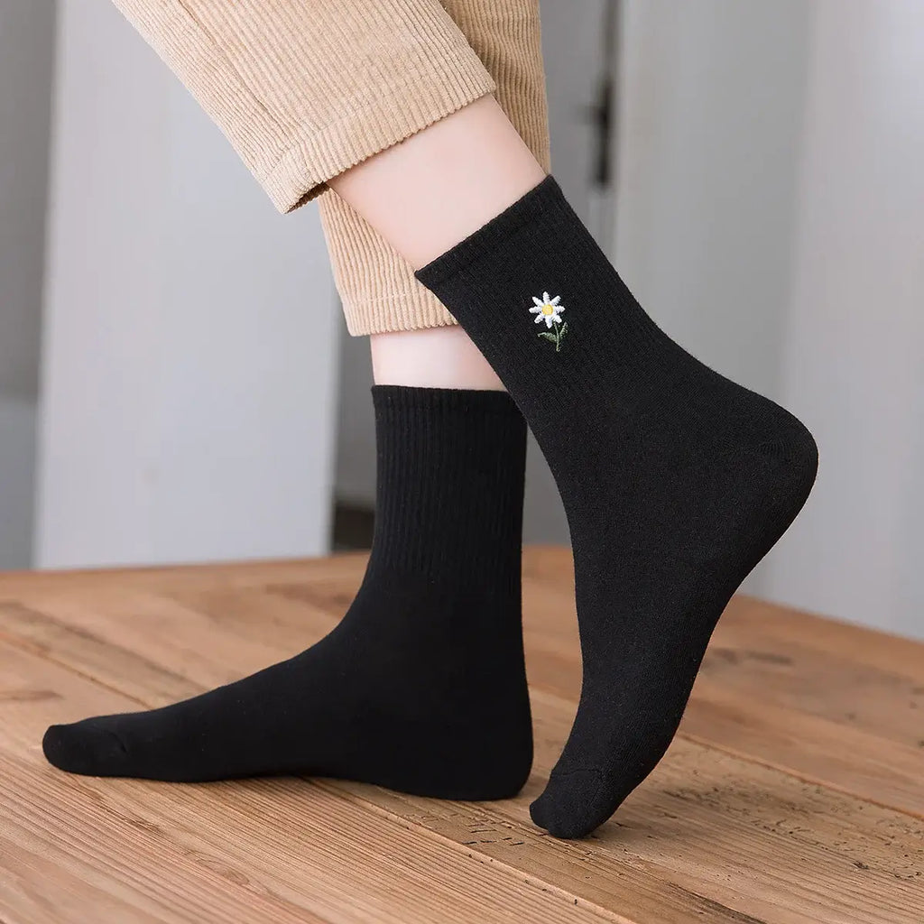 Lot de 5 chaussettes hautes avec marguerite brodée