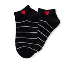 Lot de 5 chaussettes courtes rayées avec cœur brodé. Taille unique stretch 35-41. Confortables, douces et stylées pour un look fun et féminin.