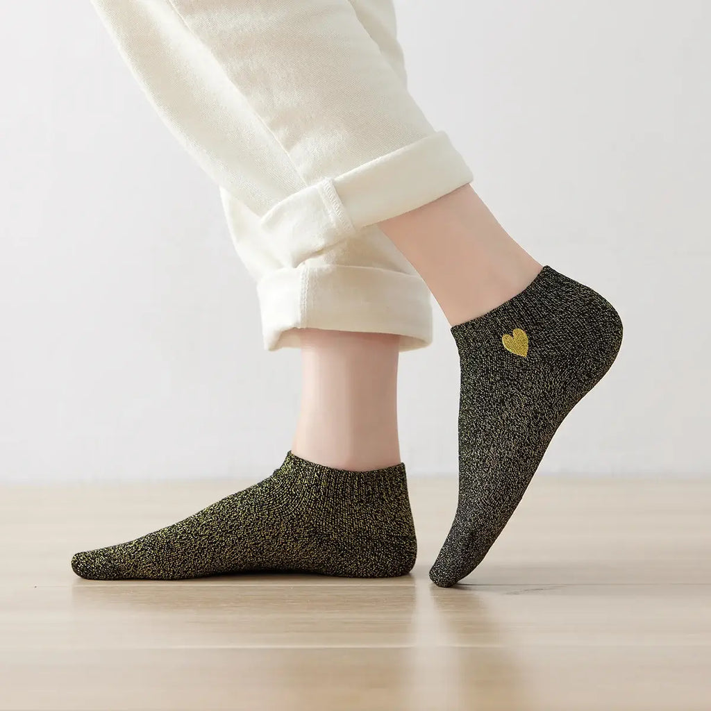 Chaussettes lurex à paillette à motif coeur doré pour femmes | Chaussettes douces et confortables | Fabriquées à partir de matériaux de haute qualité | Un cadeau parfait pour les femmes de tous âges