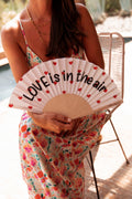 LOVE IS IN THE AIR - Éventail
