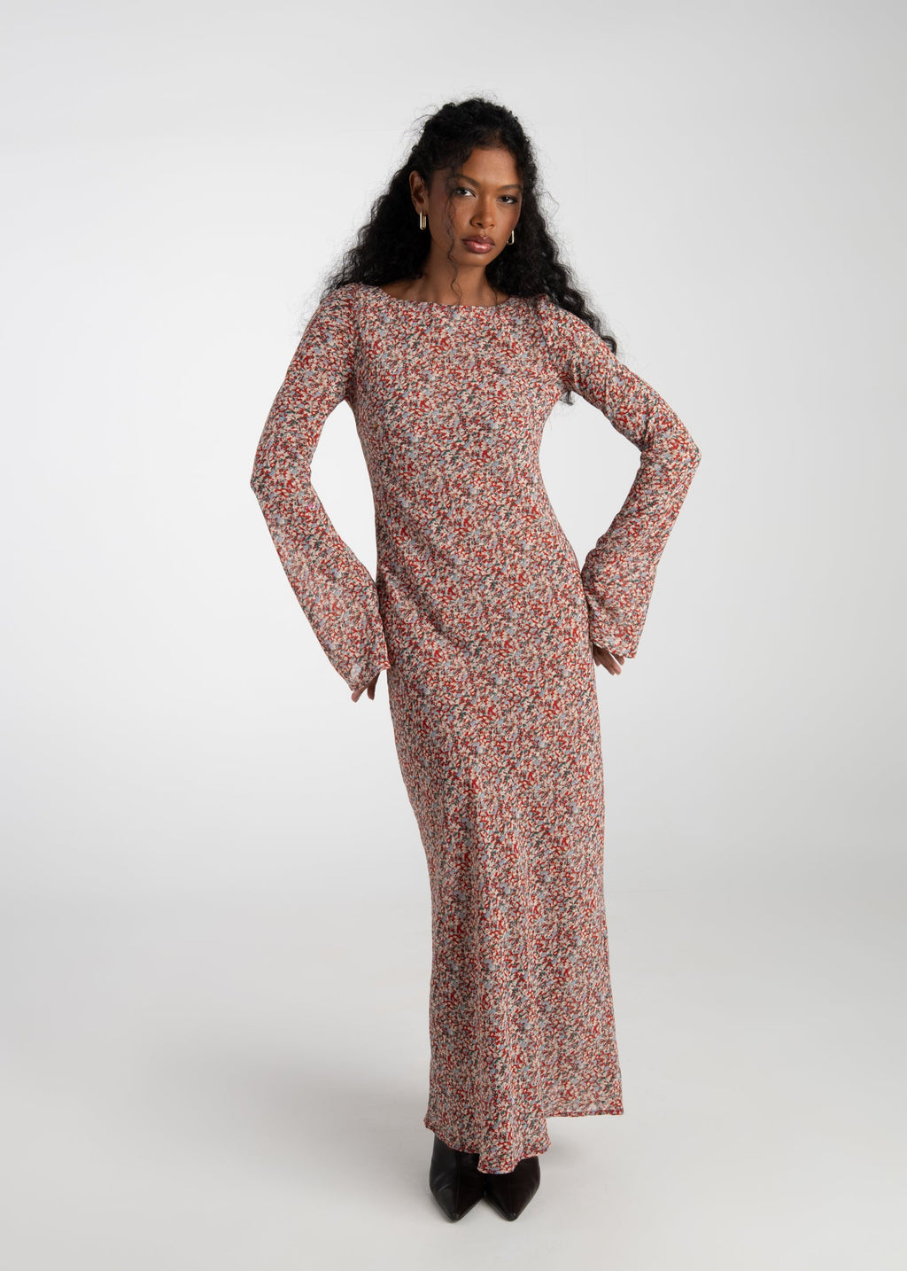 Robe Juliette Bias Cut Bell Sleeve Maxi – Red Floral