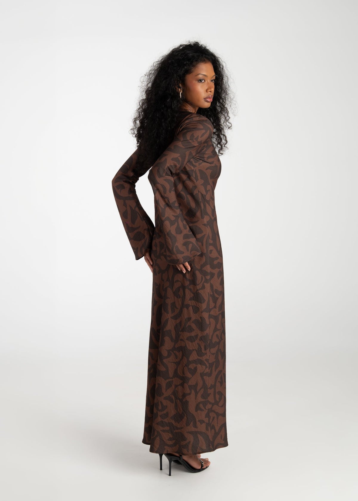 Robe Juliette Bias Cut Bell Sleeve Maxi – Brown