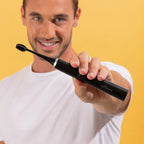 Black Brush + Case + Support