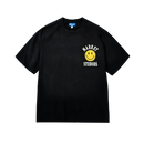 Market Studios - T-Shirt Studios T-Shirt Smiley Lockup Jet Set Black - Black