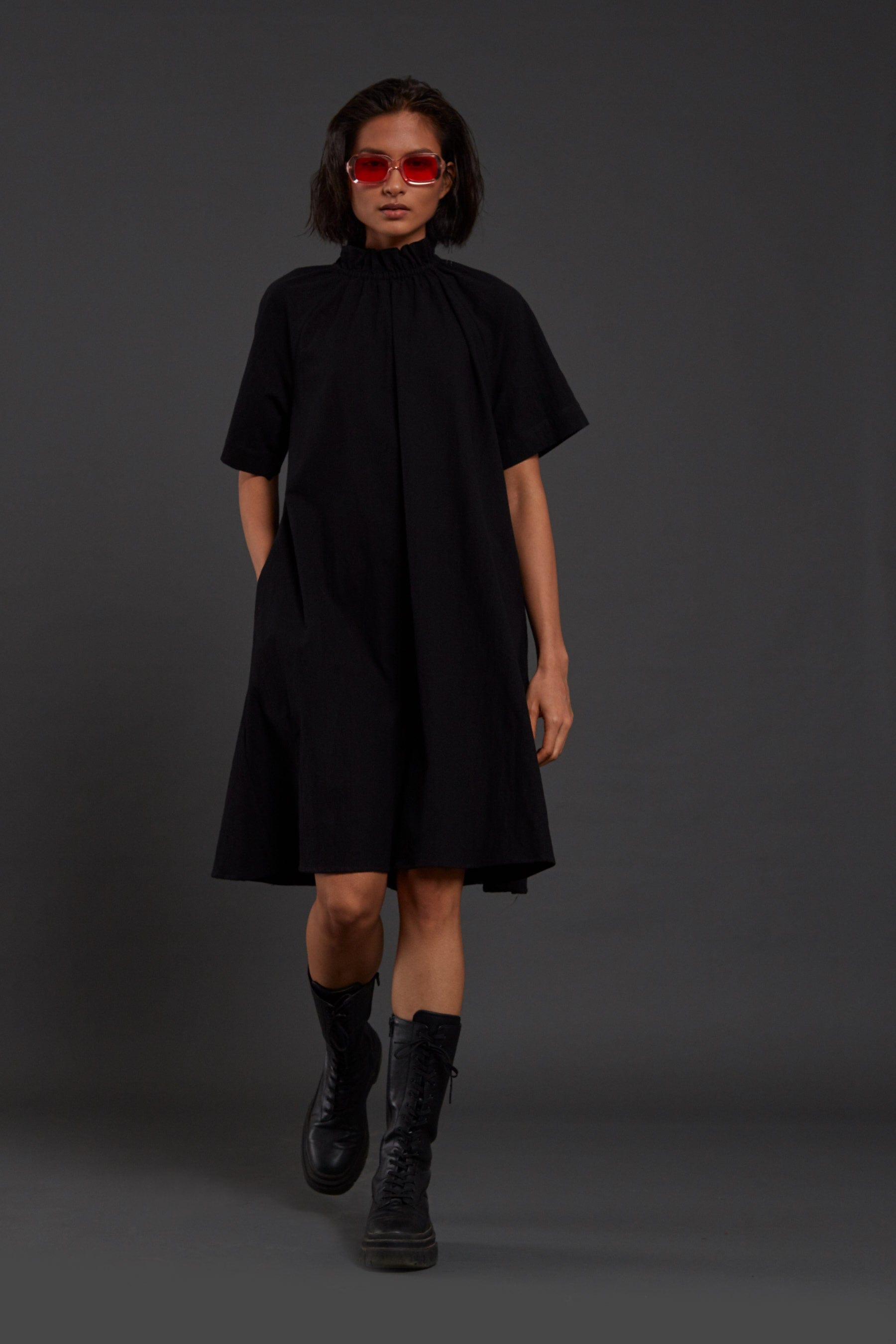 Robe Sutton - Black