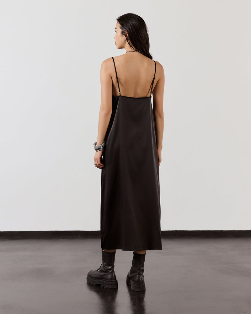 Robe The Black Long Slip