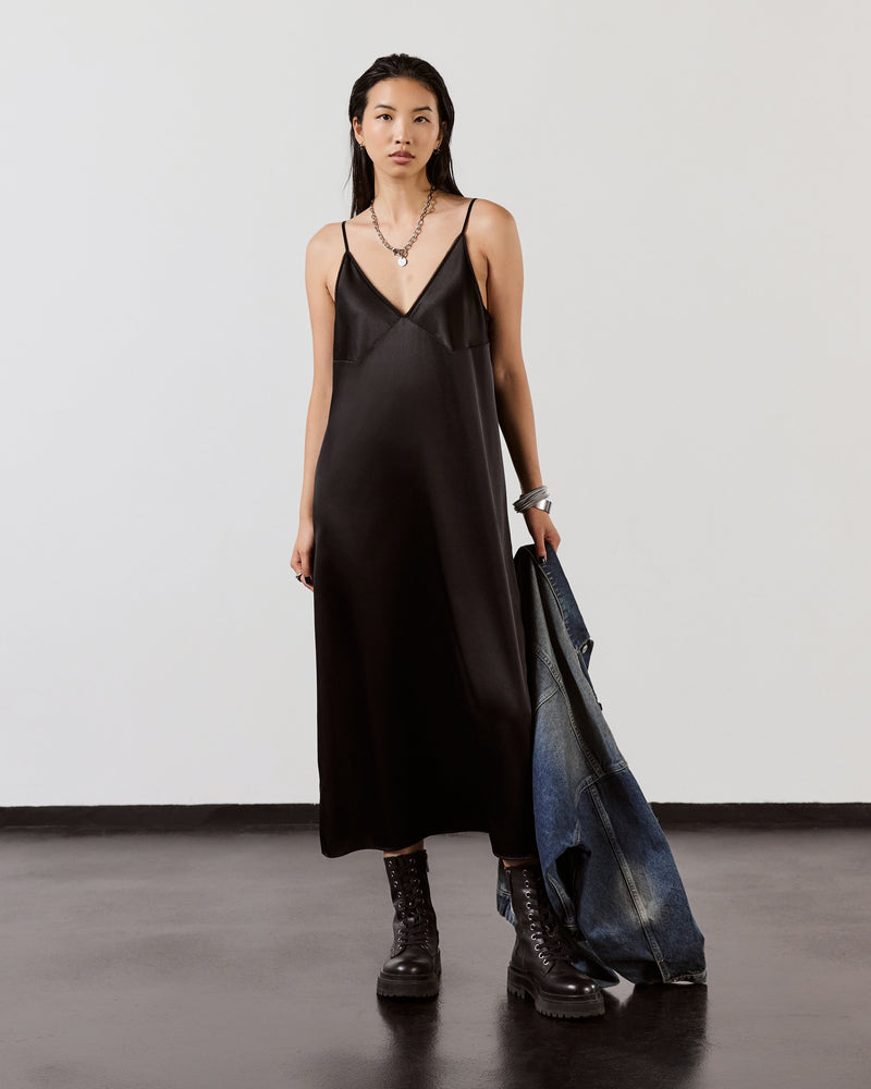 Robe The Black Long Slip