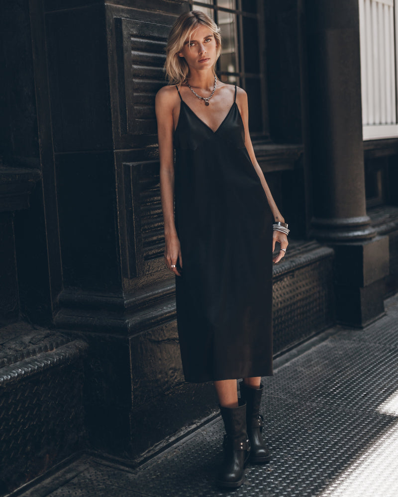 Robe The Black Long Slip