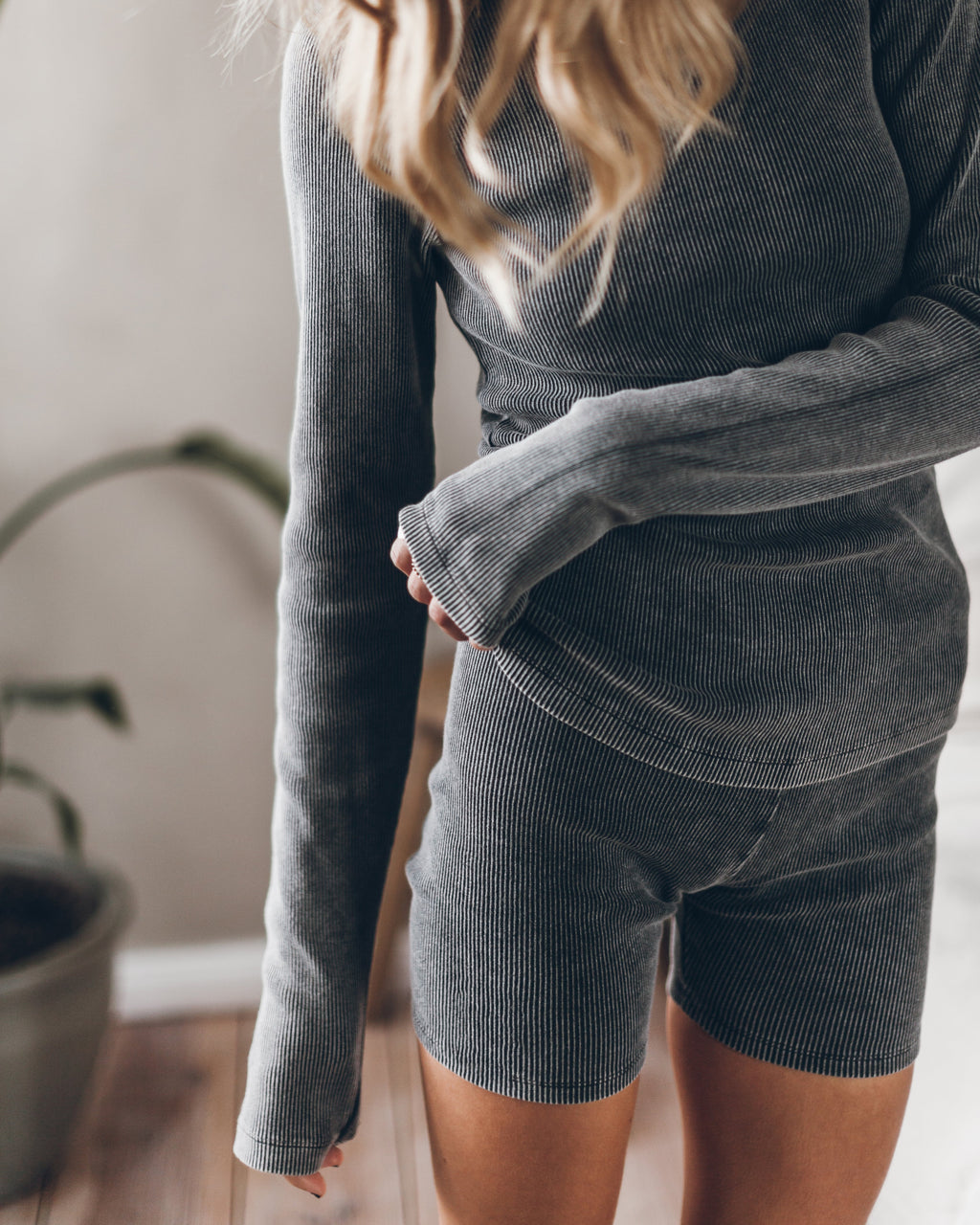Dark Ribbed Longsleeve Dark Ribbed Biker Shorts - Product photo