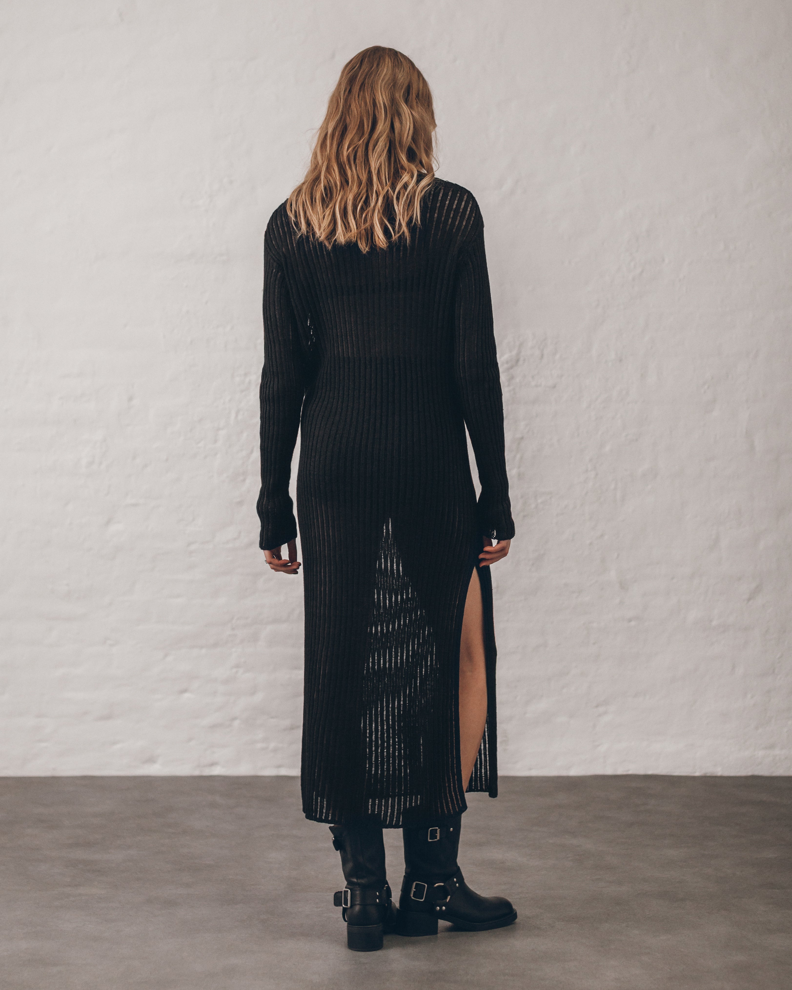 Robe The Black Open